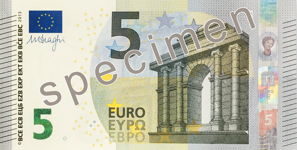 pět eur